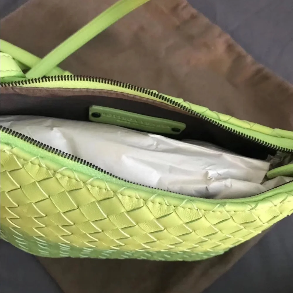 Bottega Veneta Green Woven Leather Crossbody - Picture 3 of 8